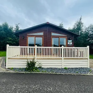 https://hunters-lodge-with-hot-tub.yorkshirehotels.net