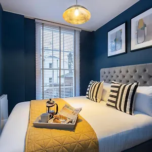  Apartment Elliot Oliver - Luxury 2 Bedroom Regency With Parking & Ev Charger